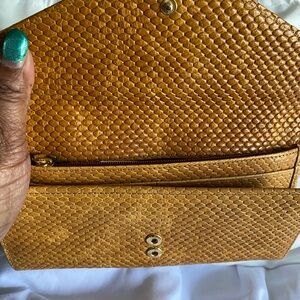 Brahmin wallet new with tags never use